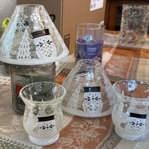 Yankee Candle Crackle Jar Candle 2 Shades and 2 Votives - Jack Frost Tuxedo